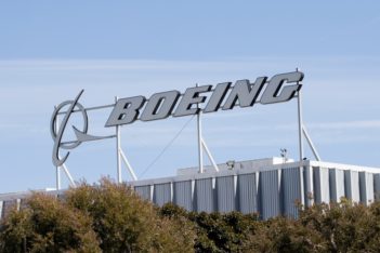 , La Chine annonce des sanctions contre les PDG de Boeing Defence et Raytheon
